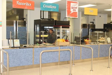 Roosevelt struggles to satisfy students with school lunch choices